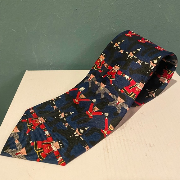 Tie Rack Whimsical Men’s Tie Palace Guards Police Knightsbridge London England - Picture 1 of 5
